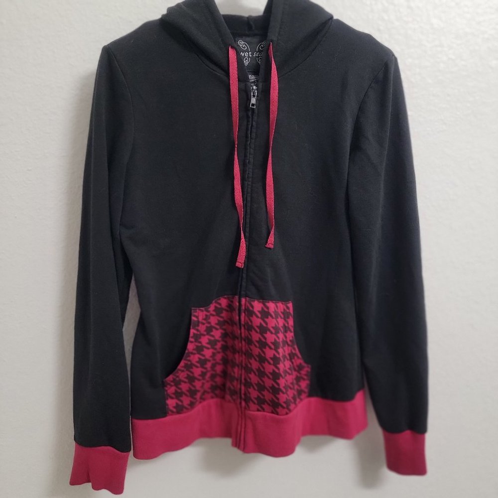 Wet Seal Black & Pink Houndstooth Zip Up Sweatshirt with Hood